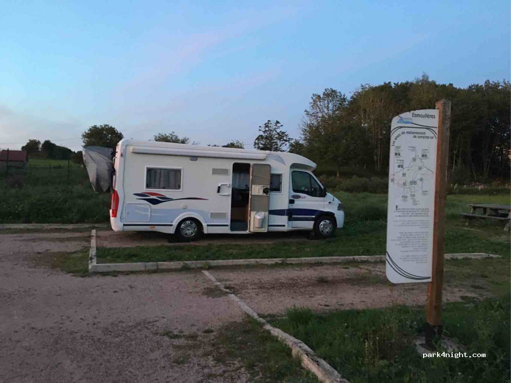 (70310) Esmoulières - Le Village — foto