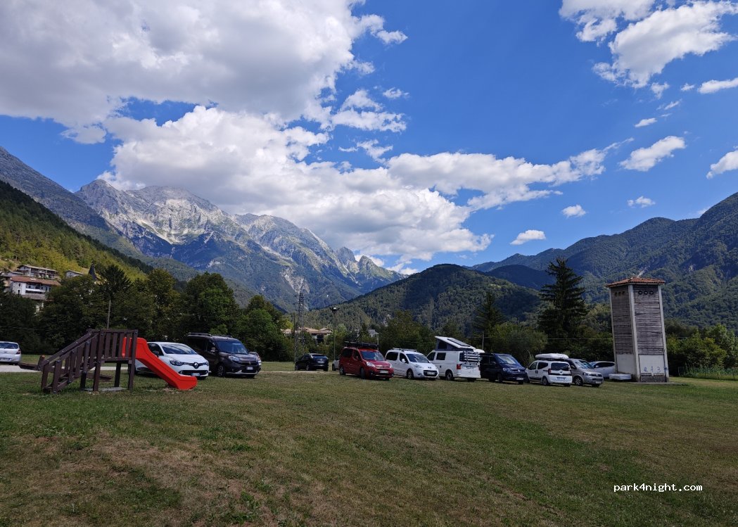 (33010) Stolvizza - Via Udine — foto