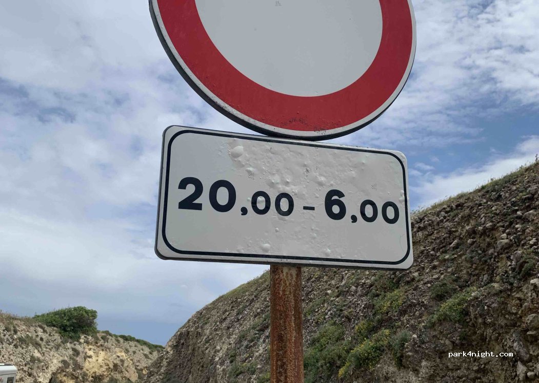 (73028) Otranto - 51 Via del Porto — foto 2