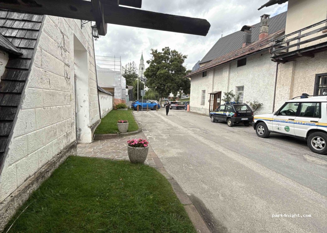 (32043) Cortina d'Ampezzo - 1 Via dei Campi — foto 2