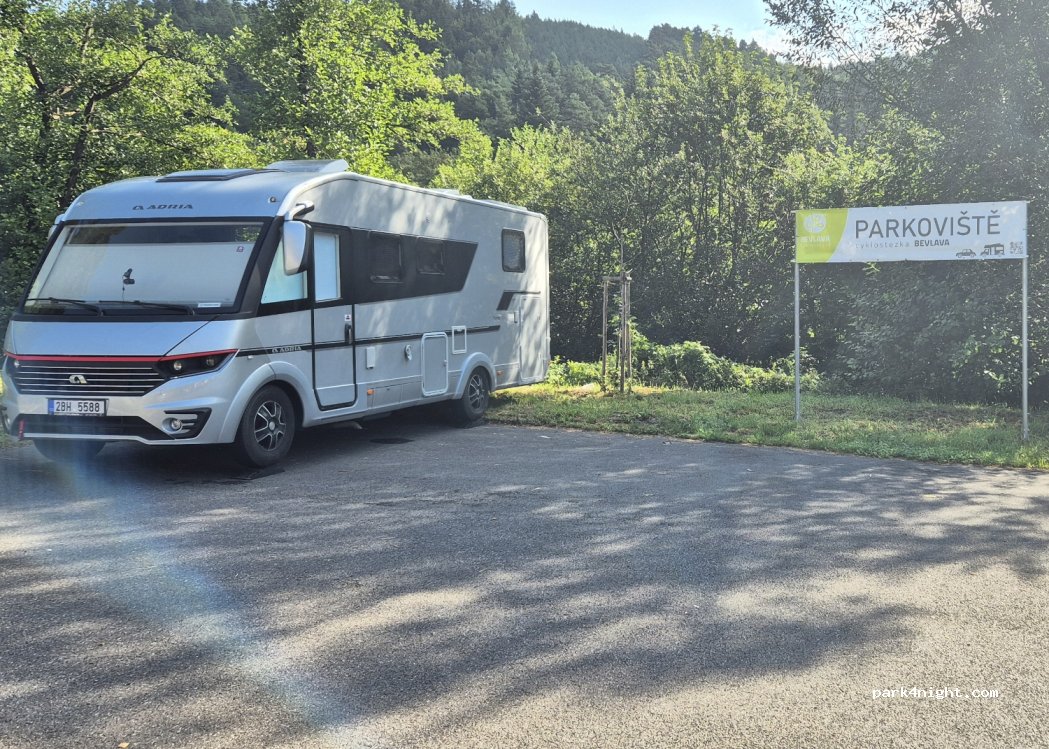 (766 01) Valašské Klobouky - Brumovská — foto