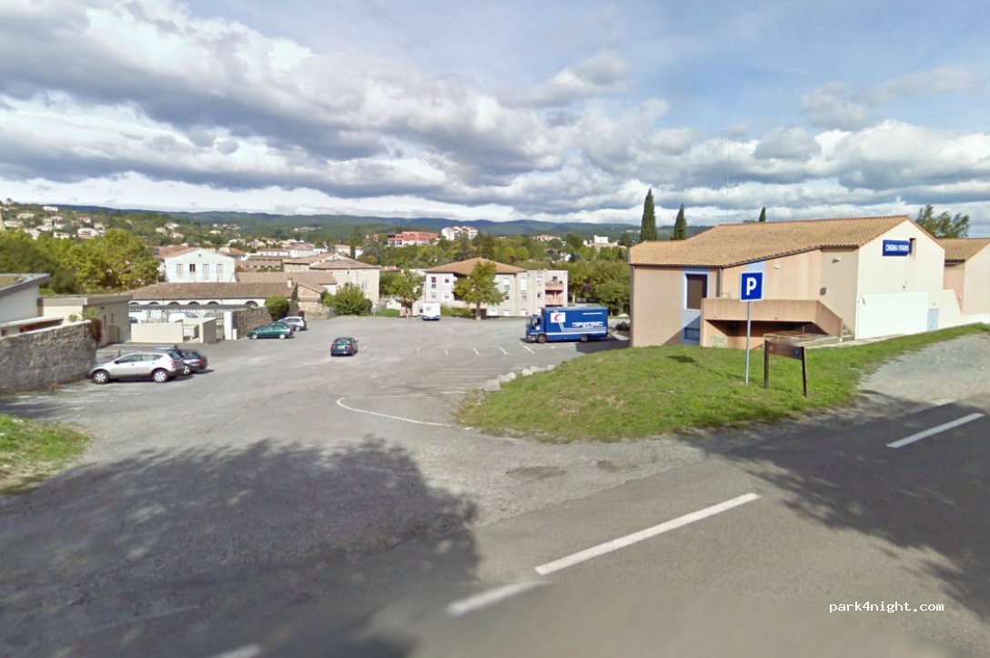 (07140) Les Vans - 114 Place Vivans — foto