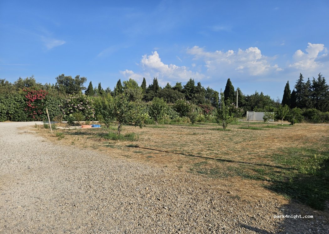 (13890) Mouriès - — foto 3