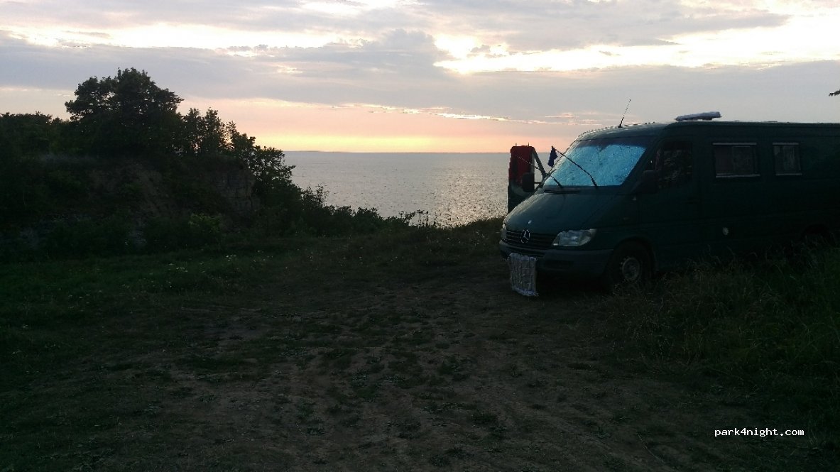 (30103) Saka - unnamed road — foto