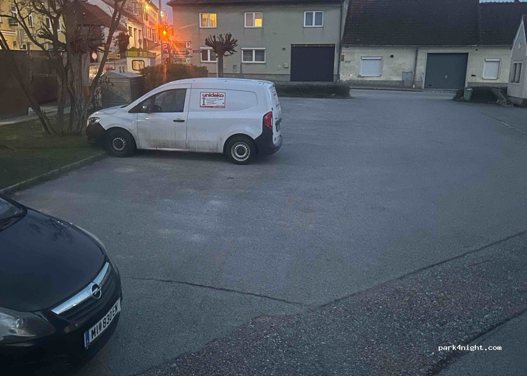 (2165) Drasenhofen - 36 Schulstraße — foto