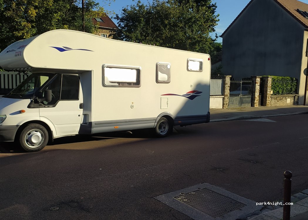 (78000) Versailles - 24 Rue Albert Sarraut — foto