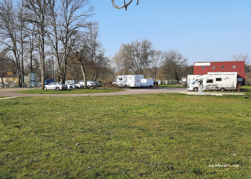 Aire de camping-car Chassey-lès-Scey — foto 2