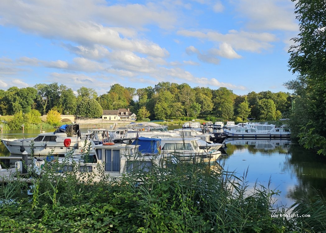 Aire de camping-car Chassey-lès-Scey — foto 4