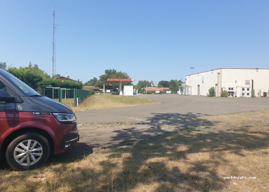 (40430) Sore - 706 Boulevard de la Gare — foto