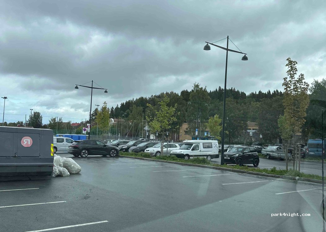 (7020) Trondheim - Sverresborg Alle 14 — foto