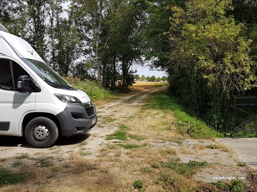 (18120) Lazenay - Chemin de la Ruette du Pont de l'Île — foto