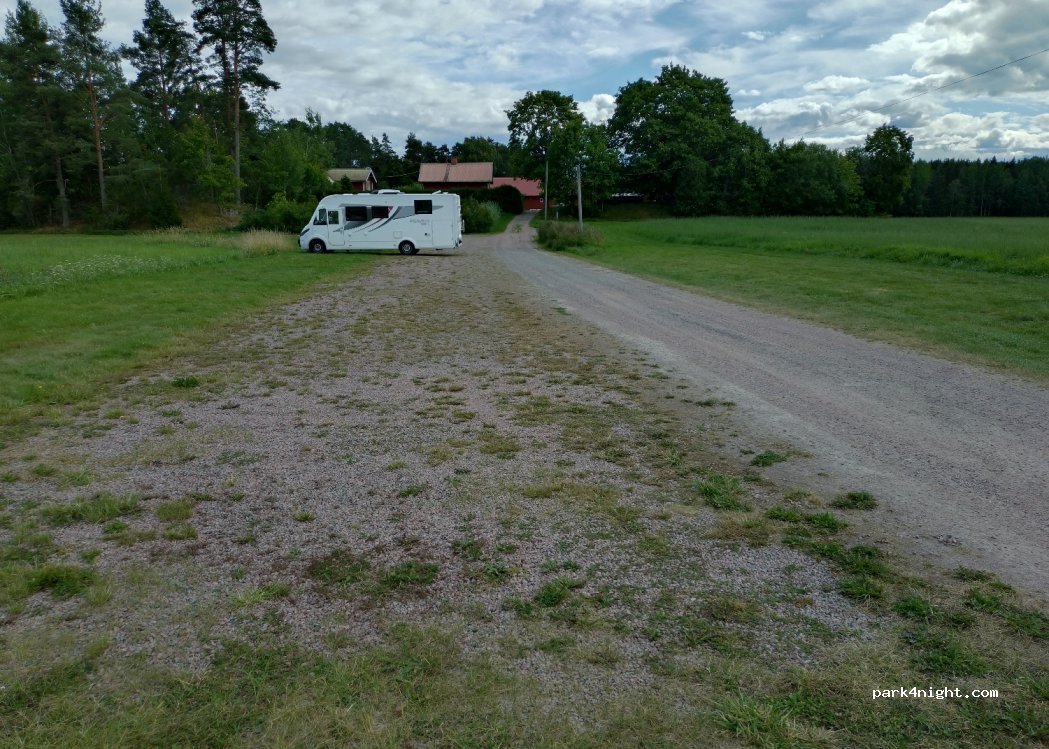 (747 91) Söderby - Unnamed Road — foto 2