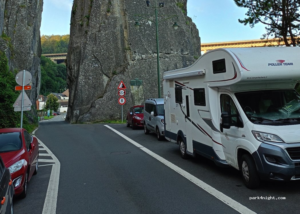 (5500) Dinant - 126 N95 — foto