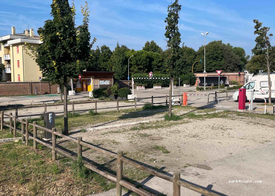 (36061) Bassano del Grappa - 13 Via M. Kolbe — foto