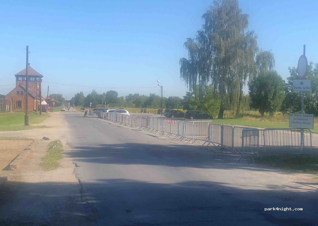 (32-600) Brzezinka - 12 Ofiar Faszyzmu — foto