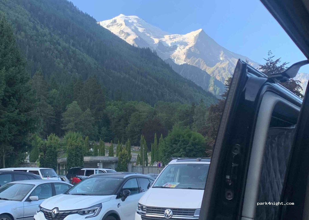 (74400) Chamonix-Mont-Blanc - 60 Chemin du Pied du Grepon — foto