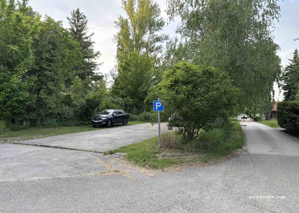 (8220) Balatonalmádi - 24 Szinyei Merse Pál utca — foto 3
