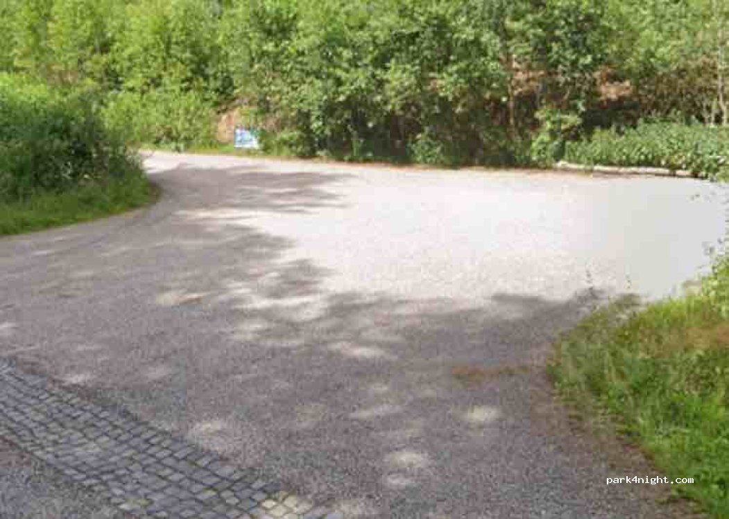 (541 01) Trutnov - Unnamed Road — foto
