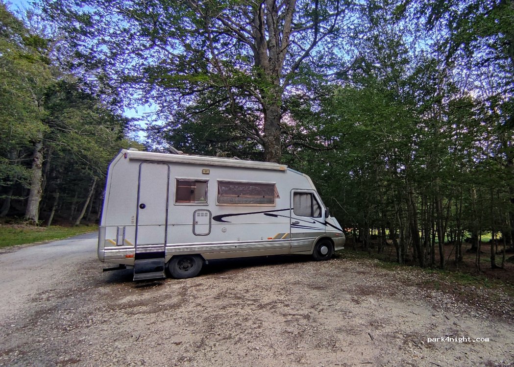 (65010) Carpineto della Nora - Unnamed Road — foto