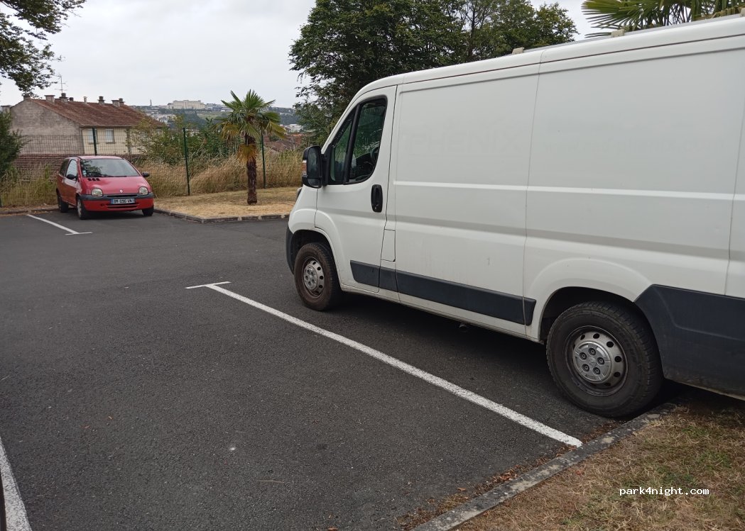 (24660) Sanilhac - 2 Rue de la Mairie — foto