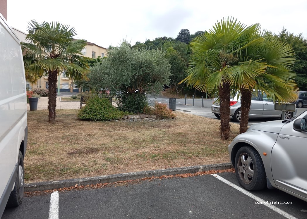 (24660) Sanilhac - 2 Rue de la Mairie — foto 2