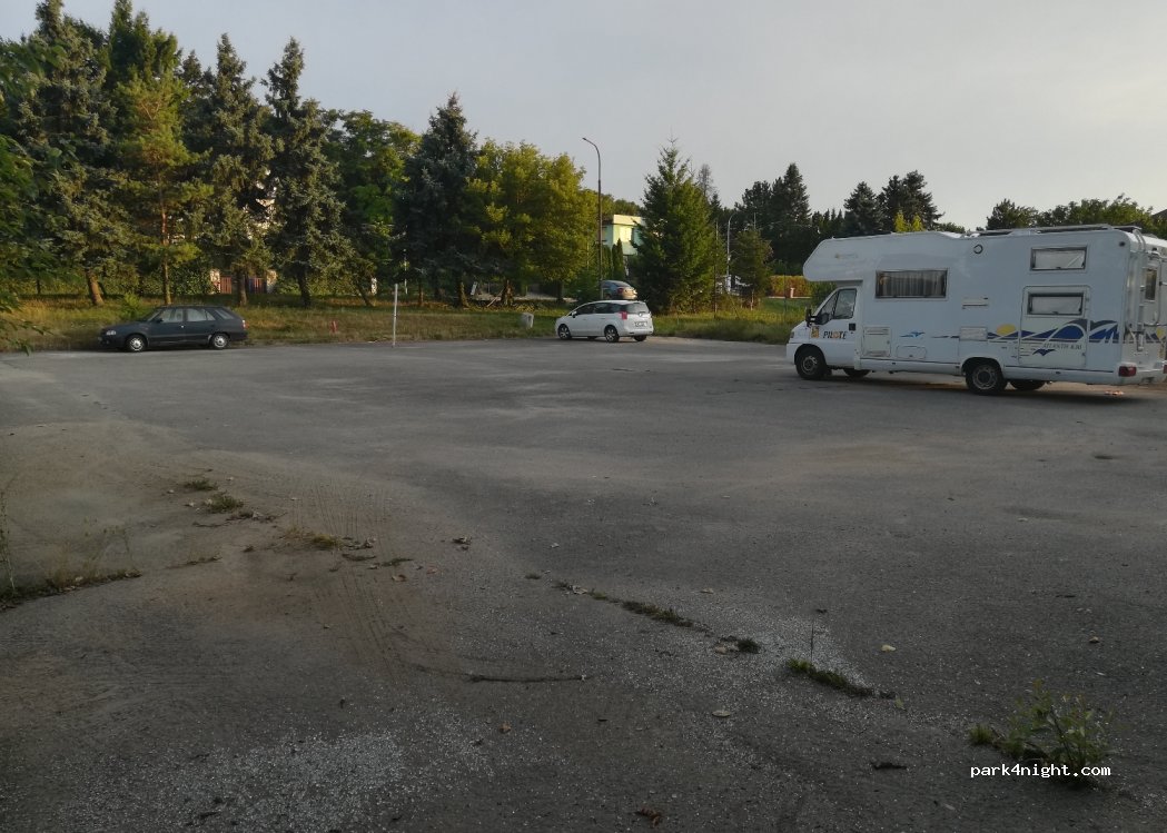 (664 56) Blučina - Komenského — foto 2