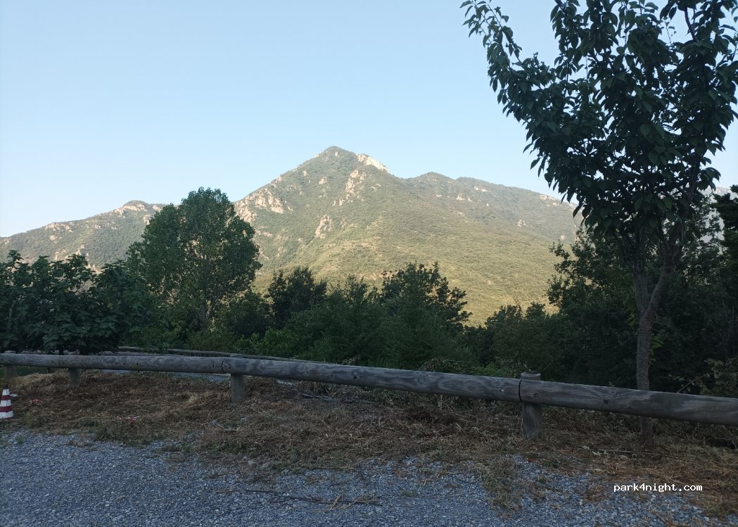 (17034) Castelvecchio di Rocca Barbena - 10 Via Roverea — foto