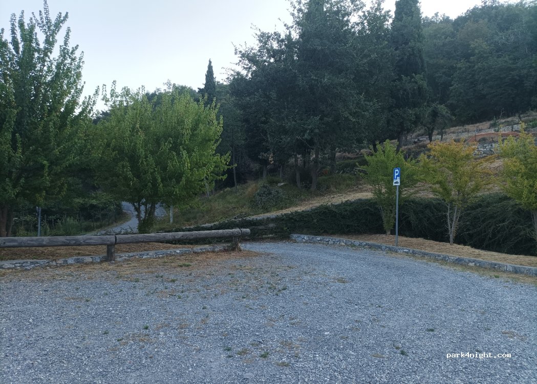 (17034) Castelvecchio di Rocca Barbena - 10 Via Roverea — foto 3