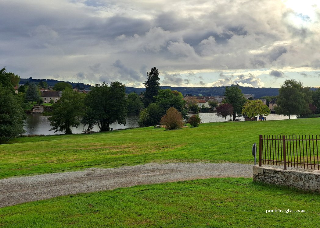 (87470) Peyrat-le-Château - 17 Avenue du Soleil Levant — foto 4