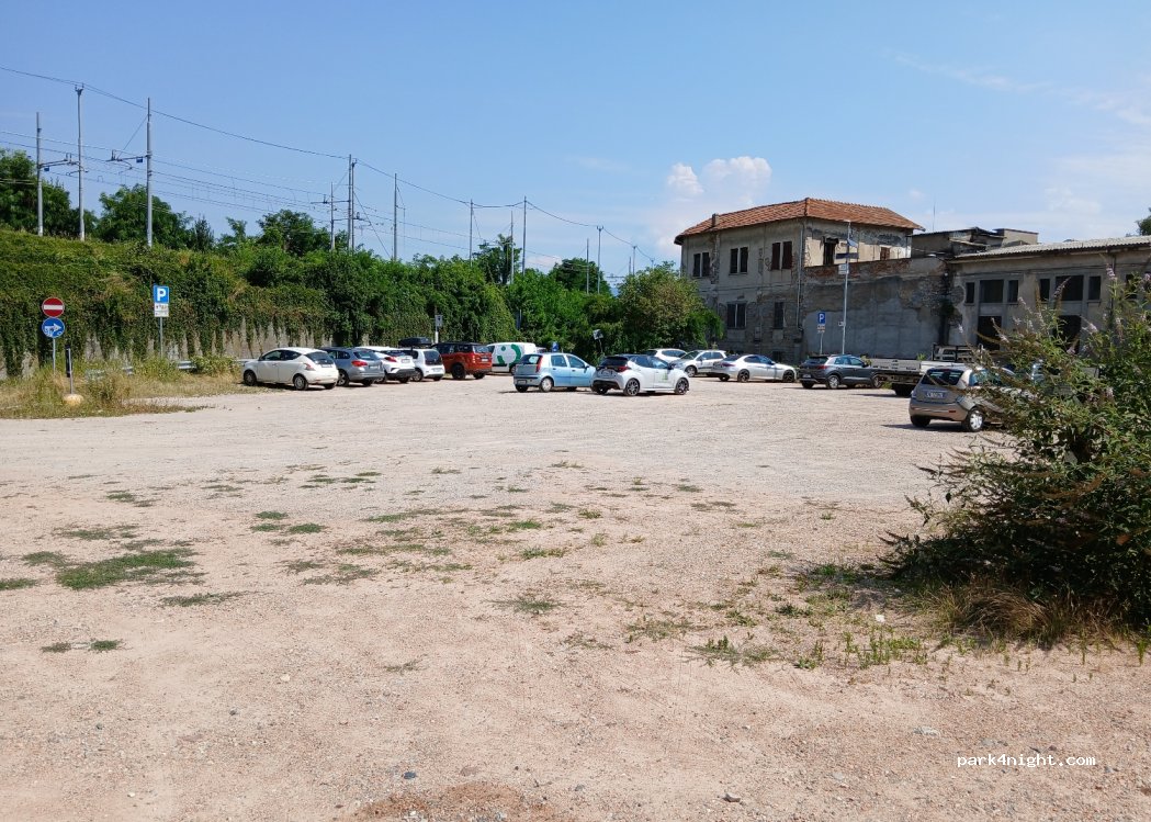 (21100) Varese - 7 Via Cimone — foto