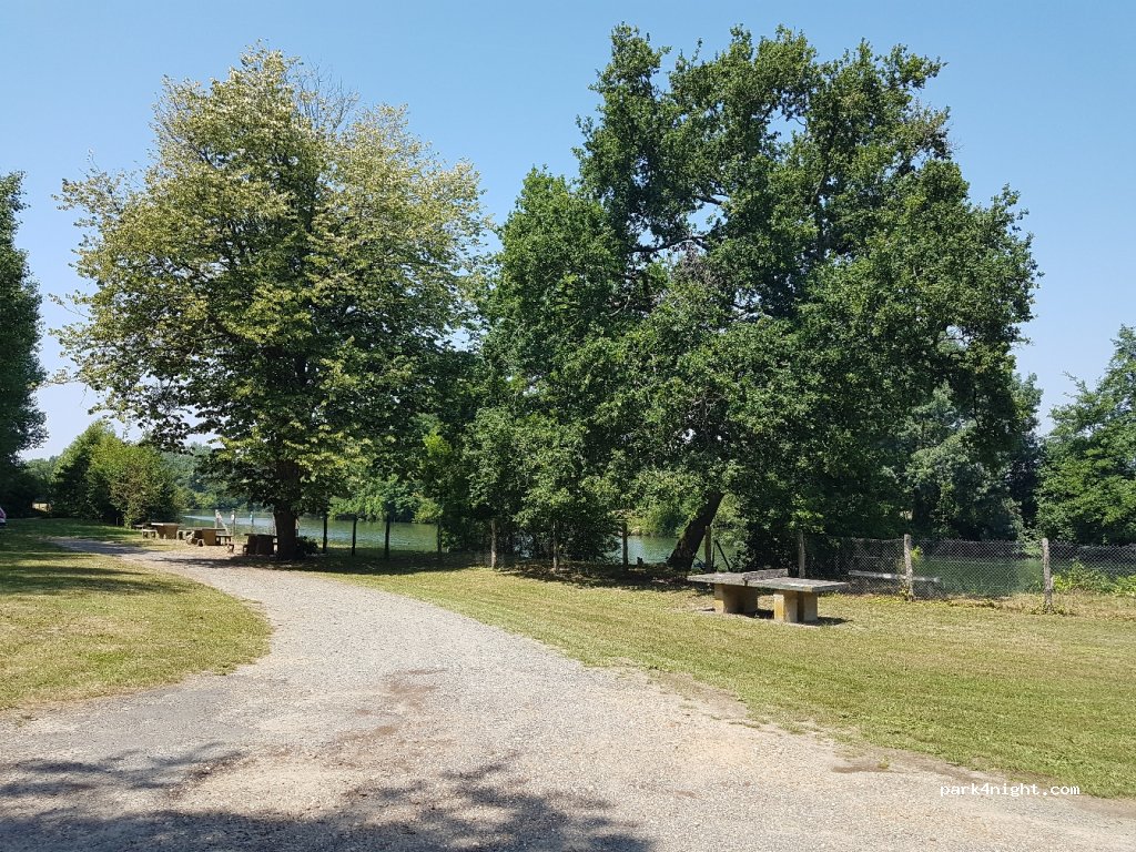 (72800) Thorée-les-Pins - Le Pré Pourri — foto