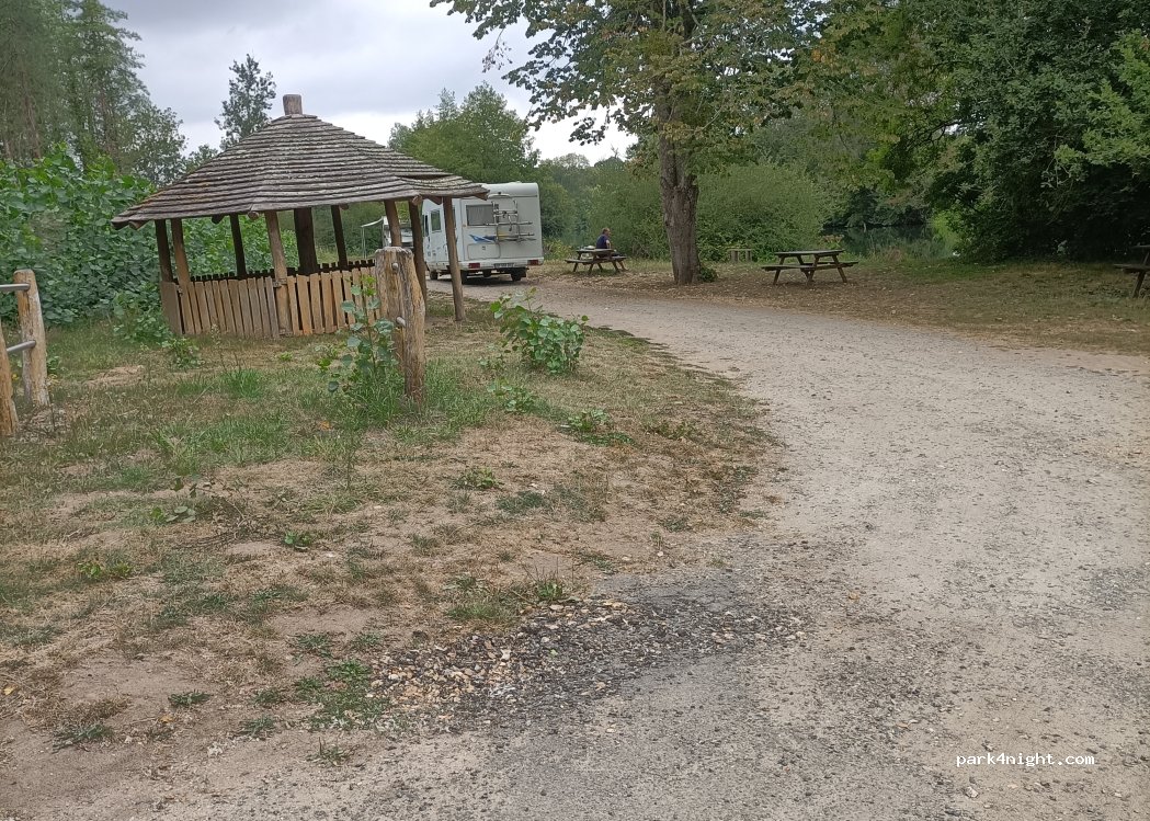 (72800) Thorée-les-Pins - Le Pré Pourri — foto 5