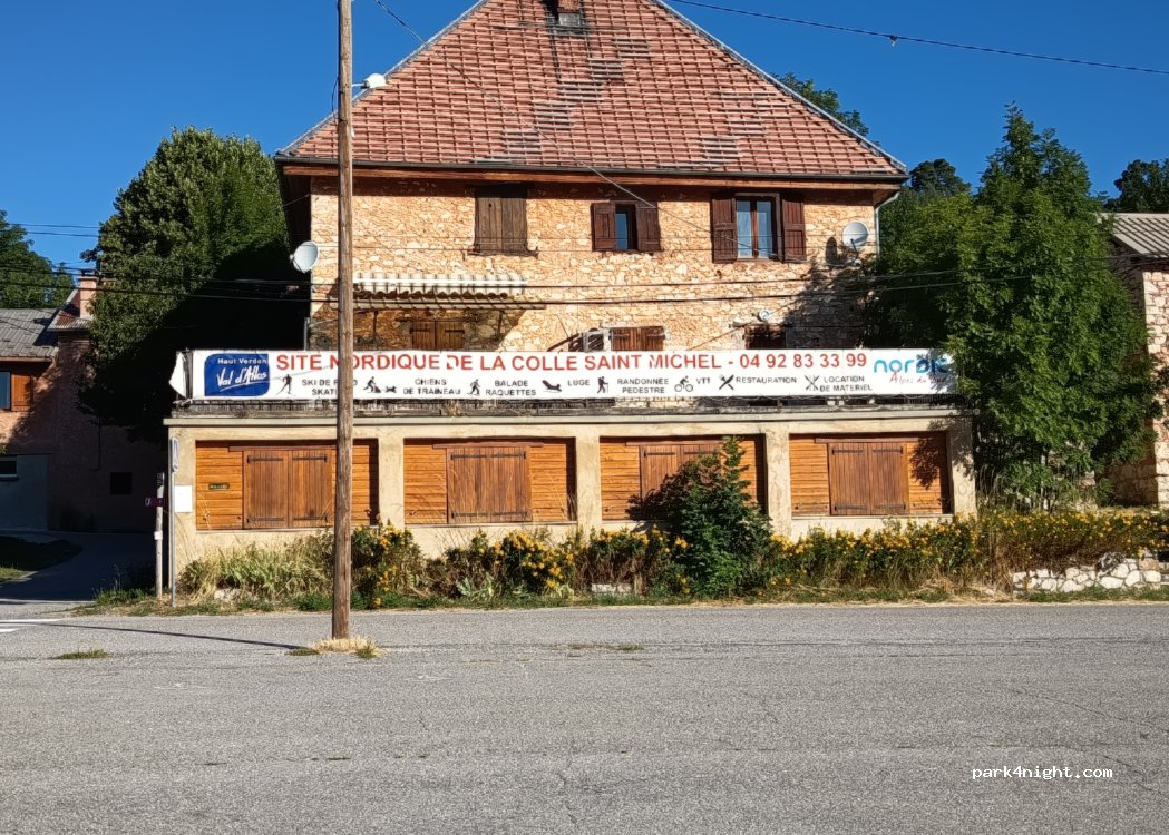 (04170) Colle St Michel - 122 Rue Sainte Barbe — foto 2