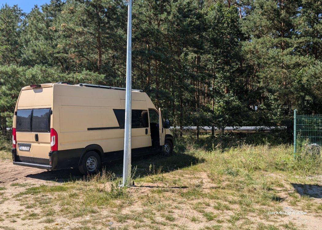 (74-105) Nowe Czarnowo - Unnamed Road — foto