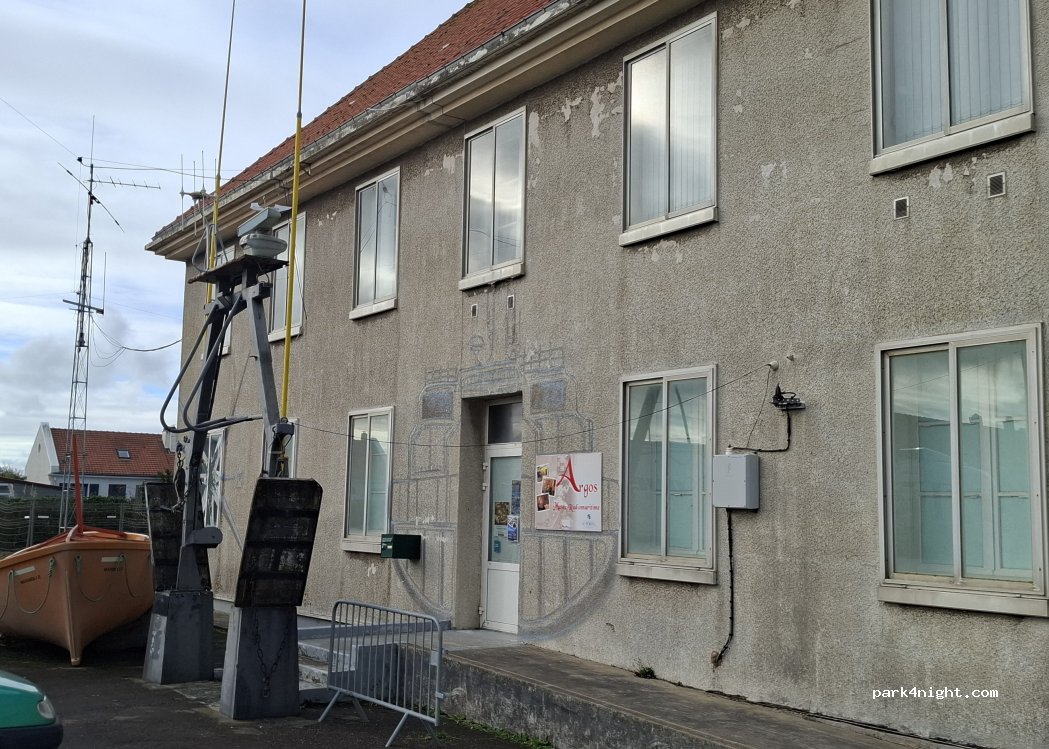 (62230) Outreau - 12 Centre Radio d'Alprech — foto