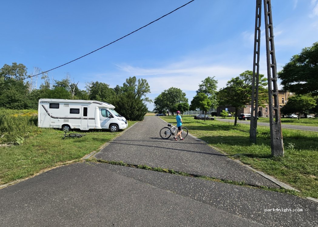 (47-330) Zdzieszowice - 14 Rozwadzka — foto 3