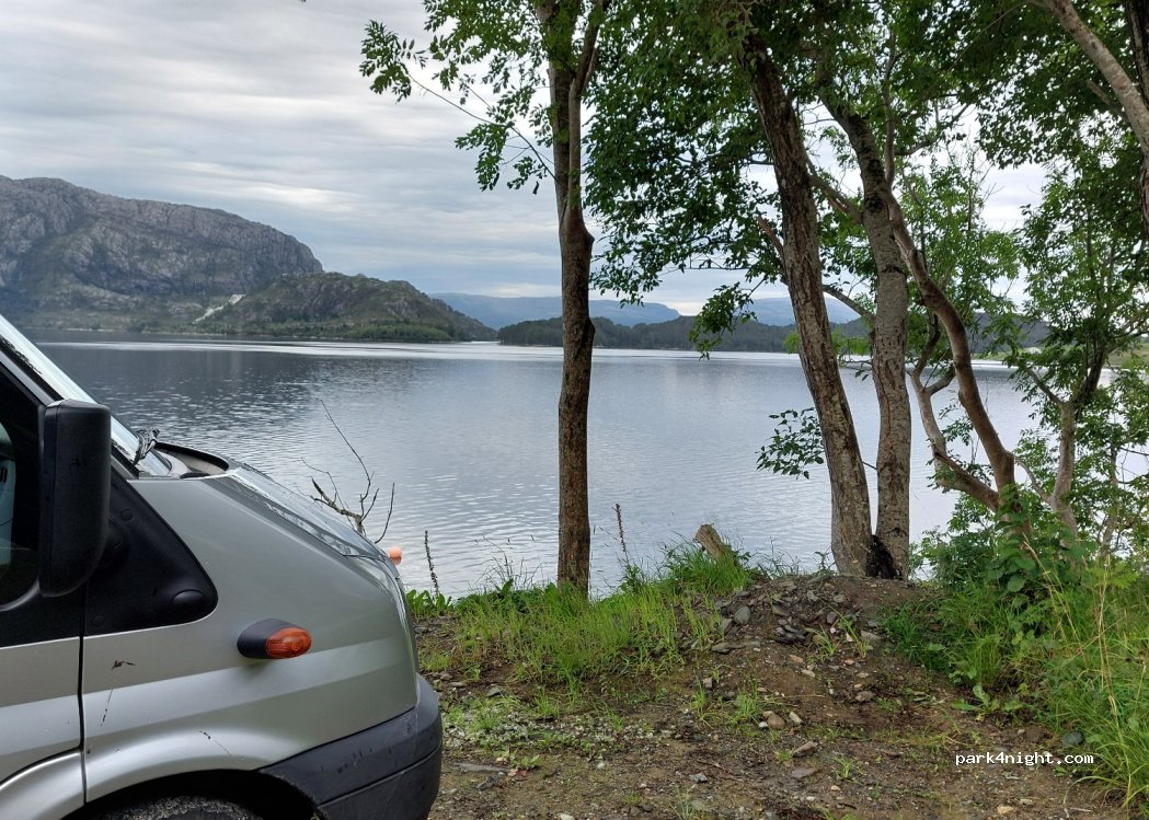 (6957) Hyllestad - 16 Sekundær Fylkesveg 62 — foto