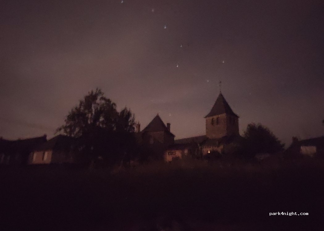 (15270) Lanobre - 152 Place de l'Église — foto 2