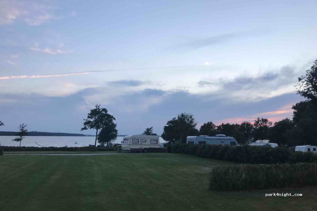 Ronæs Strand Camping A / S — foto