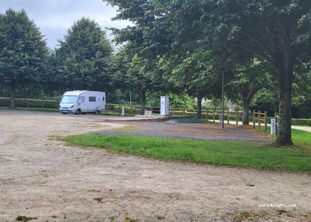 (50260) Bricquebec-en-Cotentin - 631 Route de Cherbourg — foto 2