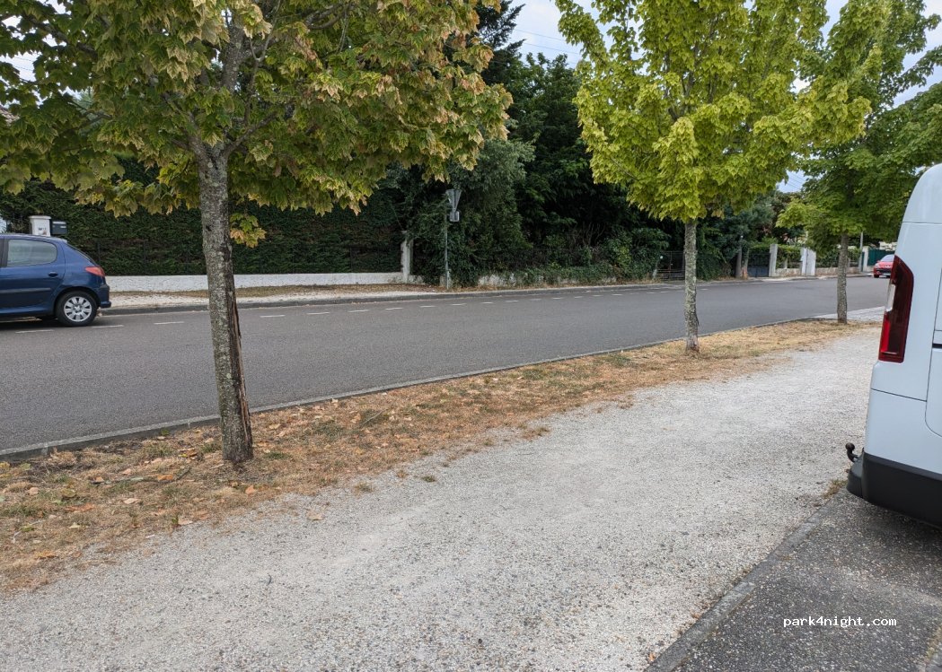 (33320) Eysines - 1 Rue du Lieutenant Villemeur — foto 3