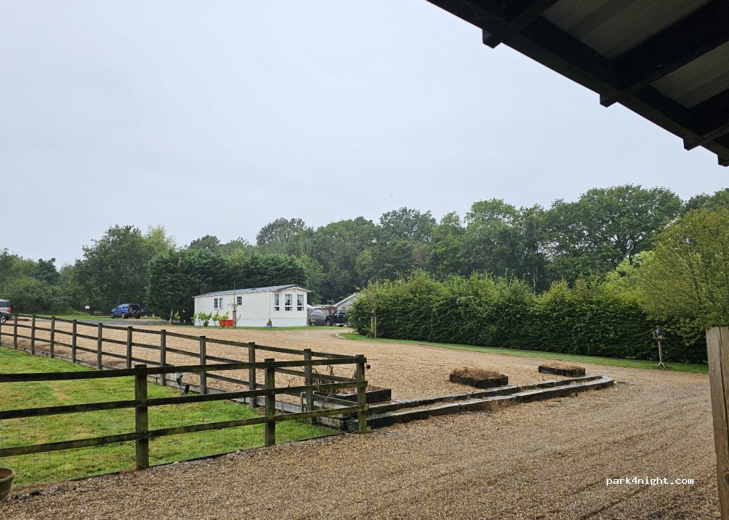 Sussex topiary campsite — foto