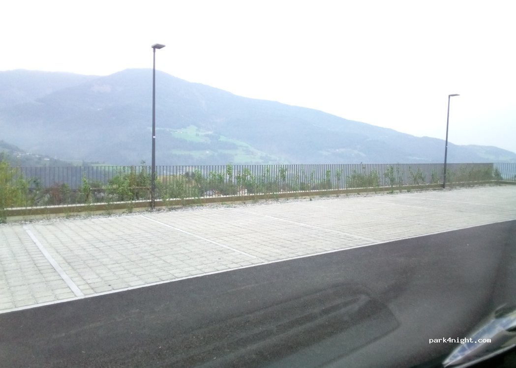 (39040) Velturno - 11 Piazza San Laurenzio — foto