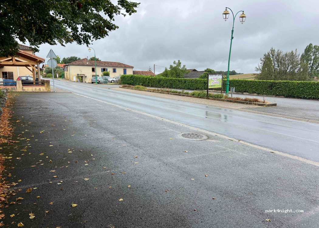 (32300) Loubersan - 70 Rue du Visconte — foto