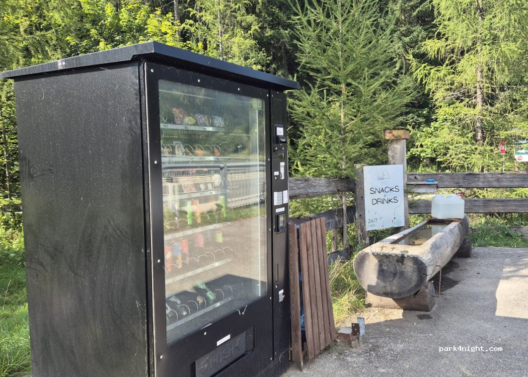 (4824) Gosau - 134 Gosausee Bezirksstraße — foto