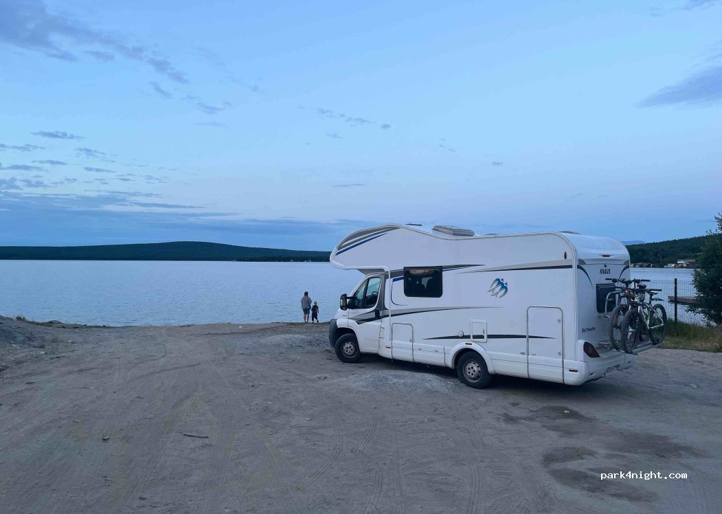 (184511) Monchegorsk - 2 Leningradskaya Naberezhnaya — foto