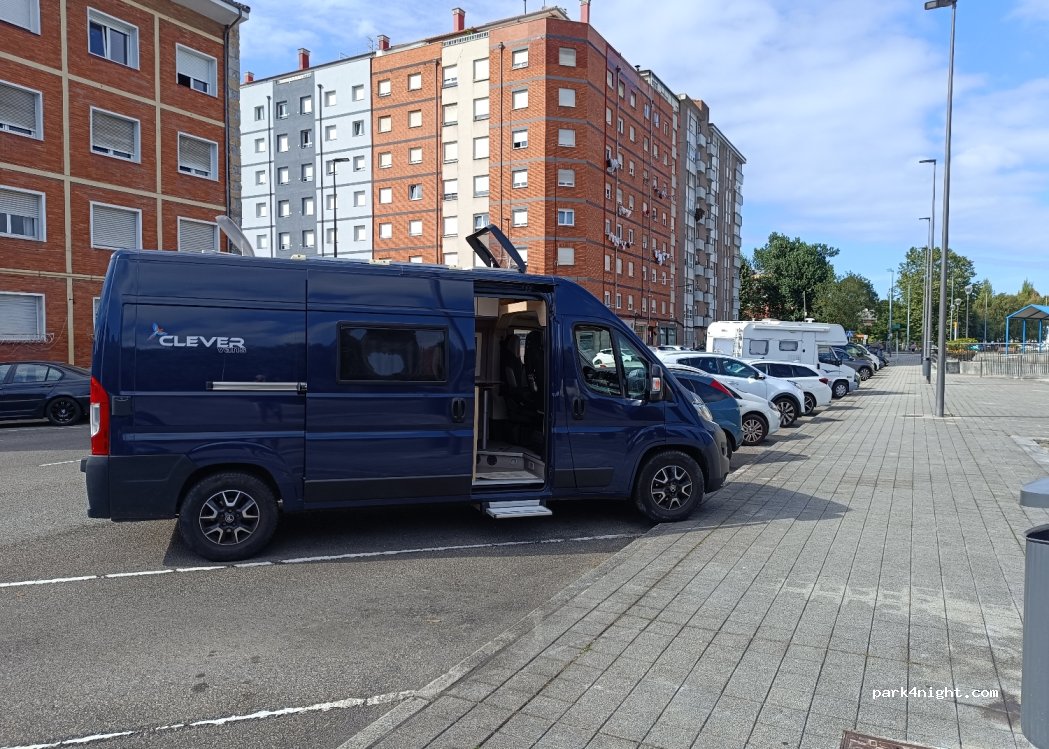 (33402) Avilés - 47 Calle Paz — foto