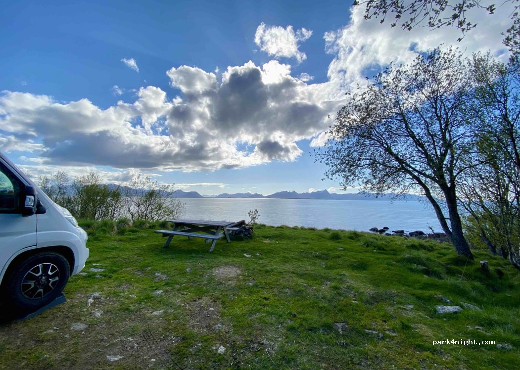 (8484) Åknes - — foto 2