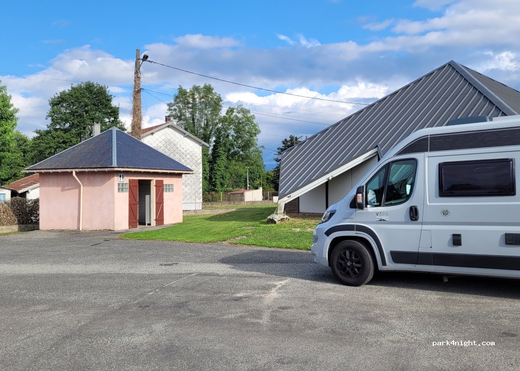 (65130) Capvern - 166 Rue du 14 Juillet 1789 — foto 2