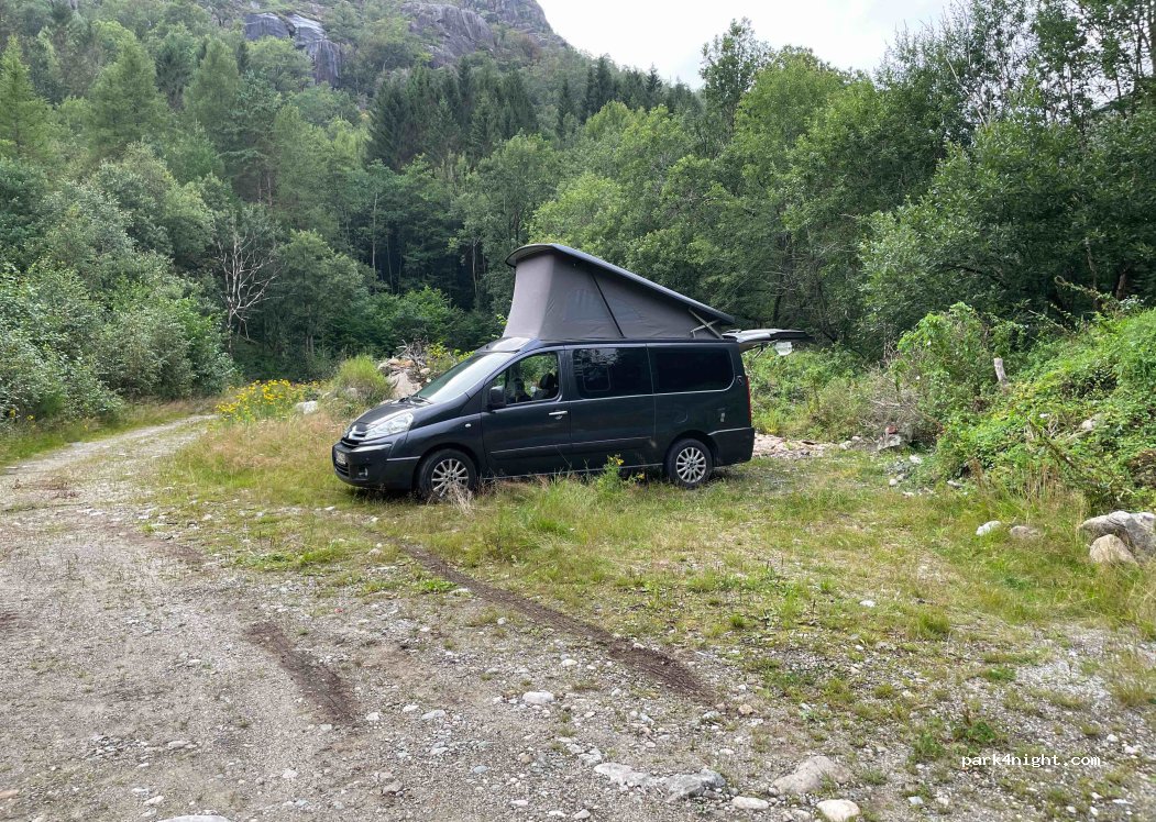 (4420) Åna-sira - 18 Åna-Sira-veien — foto